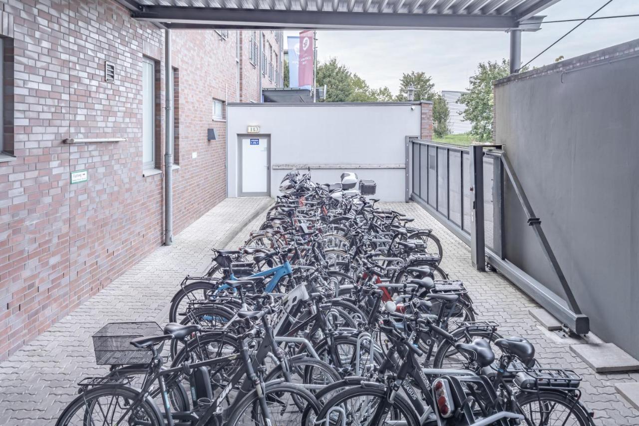 Hotel Stadthafen Stade Buitenkant foto