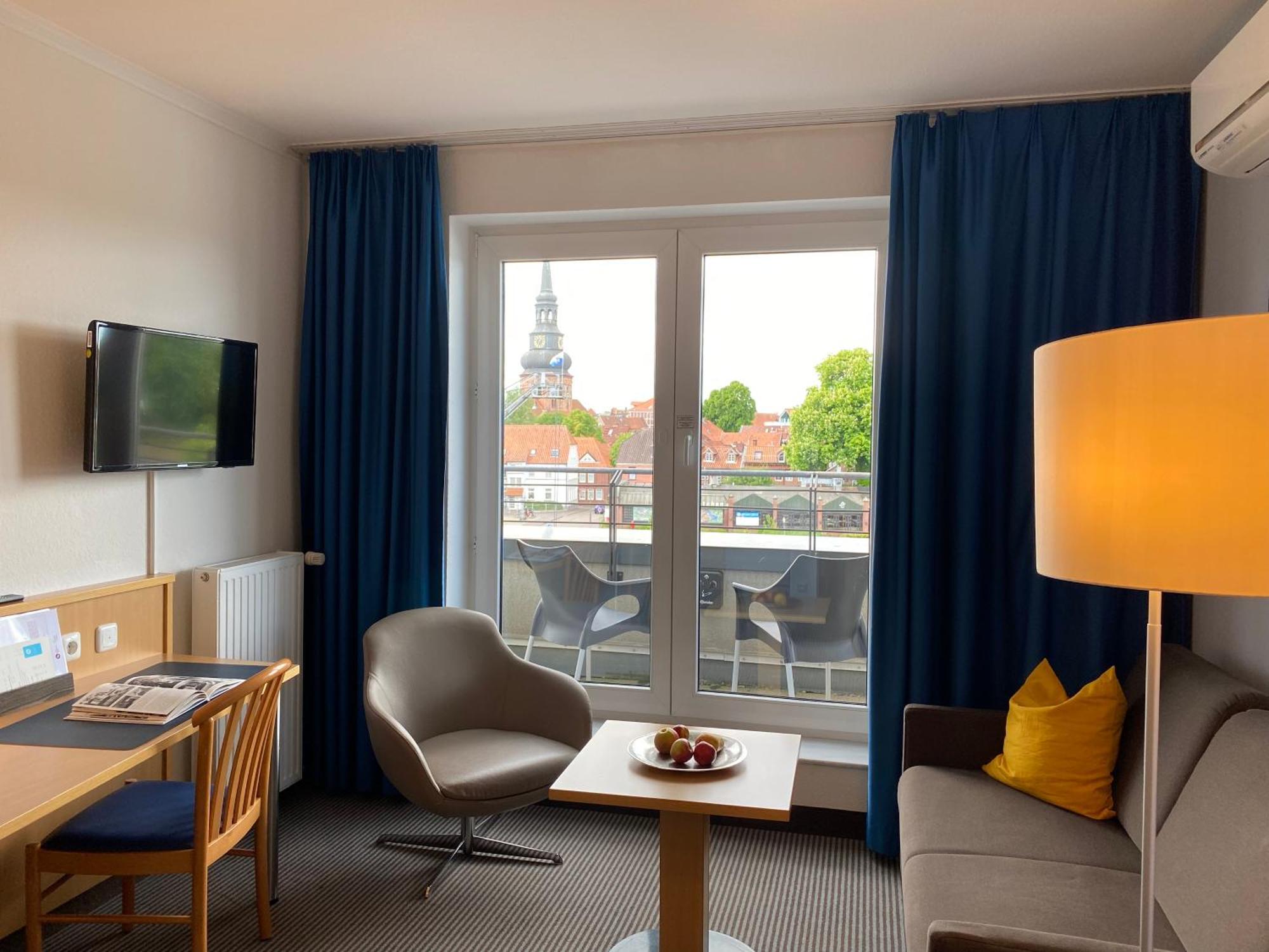 Hotel Stadthafen Stade Buitenkant foto