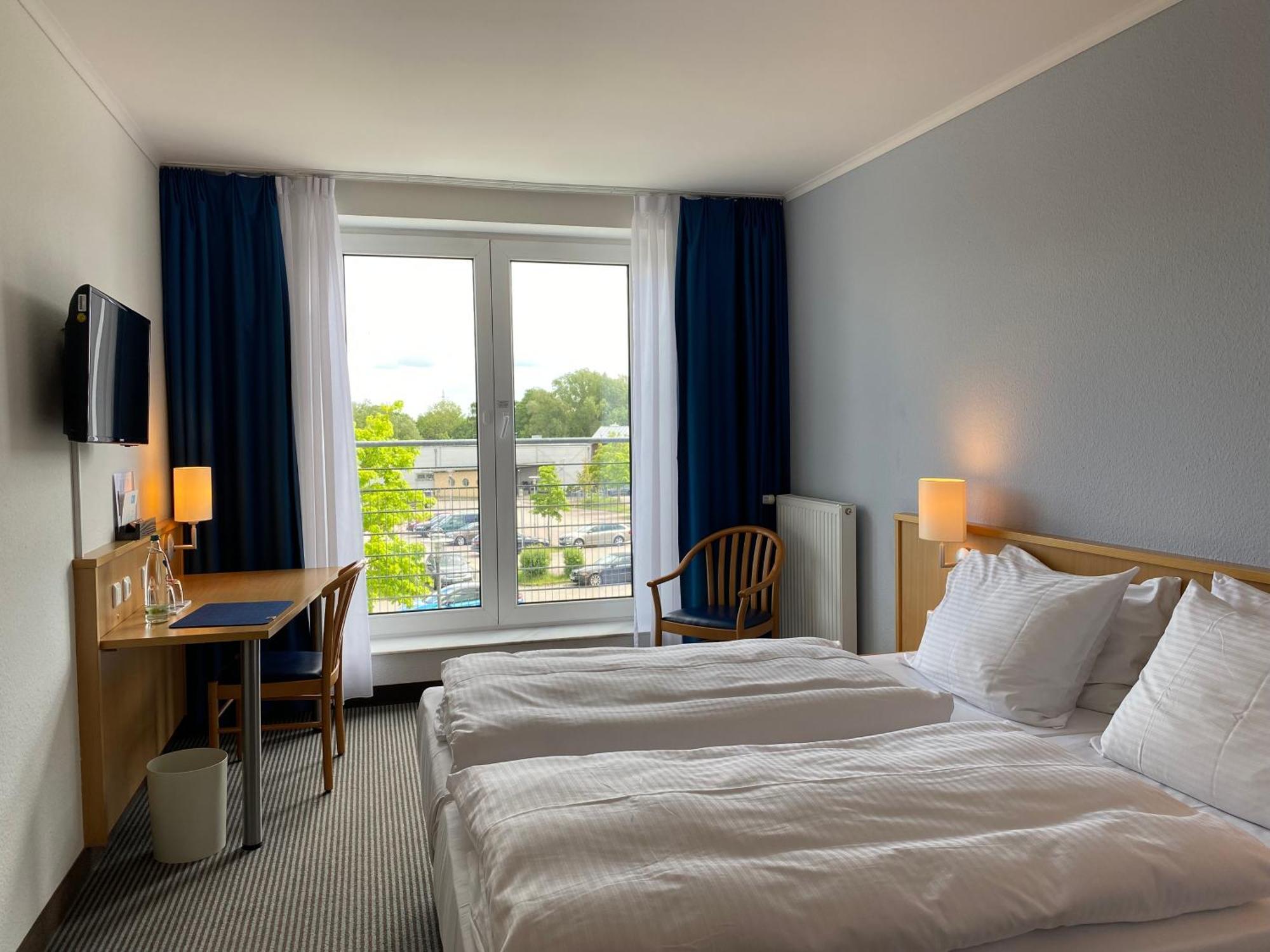 Hotel Stadthafen Stade Buitenkant foto