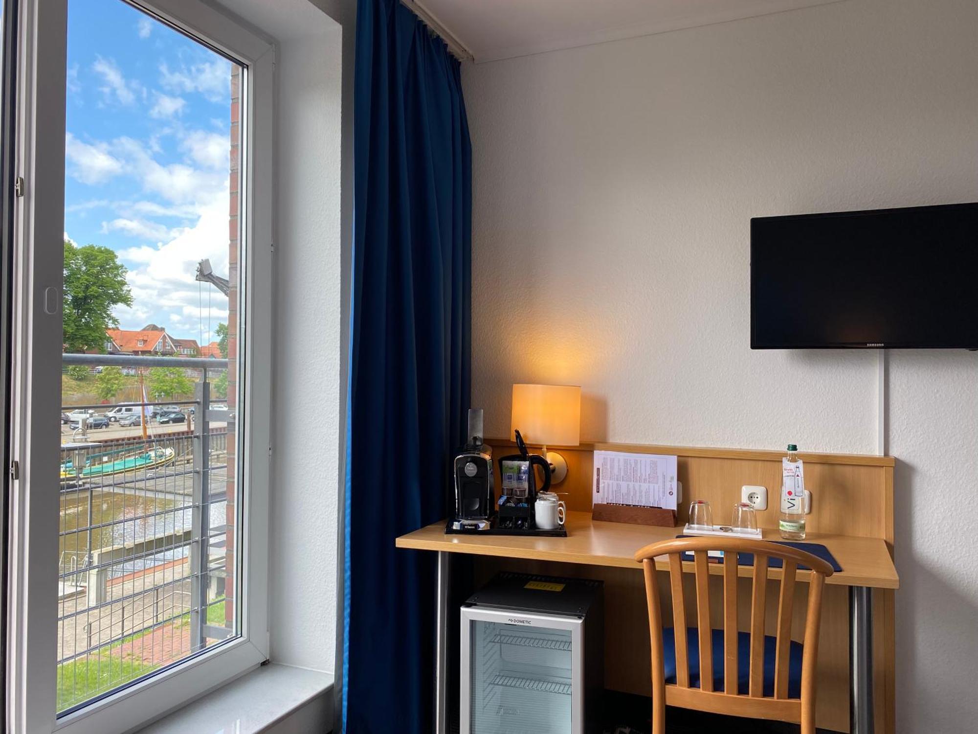Hotel Stadthafen Stade Buitenkant foto