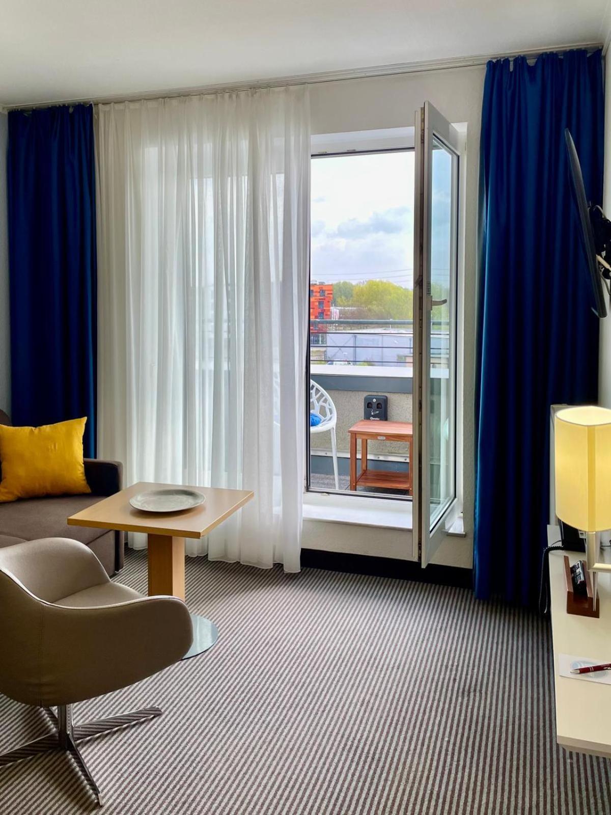 Hotel Stadthafen Stade Buitenkant foto