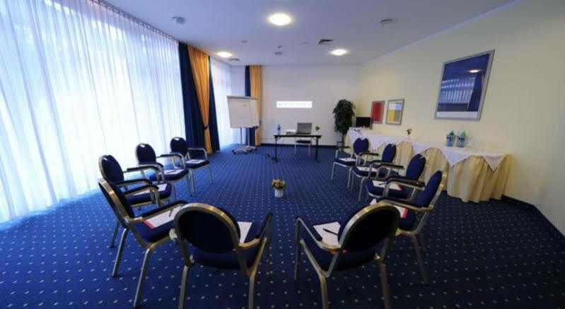 Hotel Stadthafen Stade Buitenkant foto